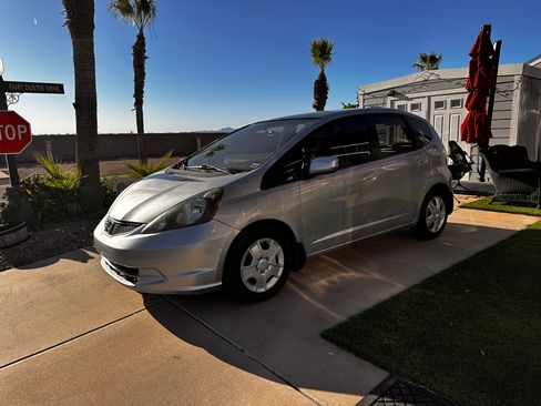 Used 2013 Honda Fit image 6