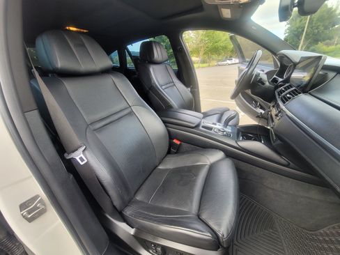 Used 2011 BMW X6 M image 14
