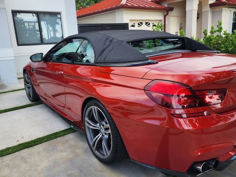Used 2013 BMW M6 Convertible image 8