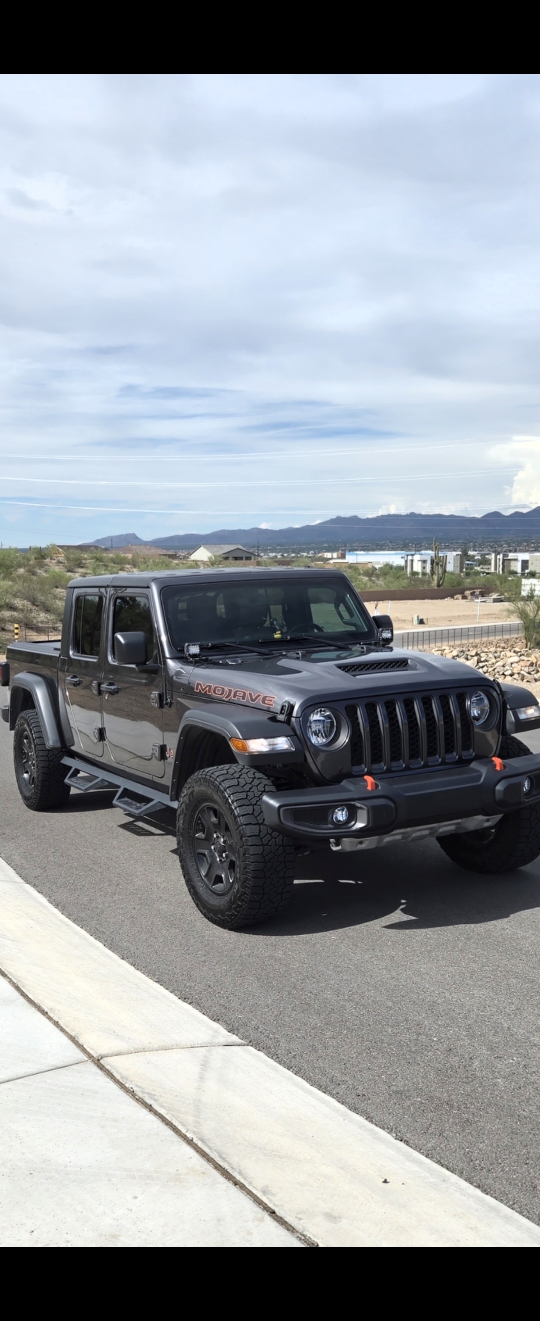 Used 2021 Jeep Gladiator Mojave AWD/4WD image 13