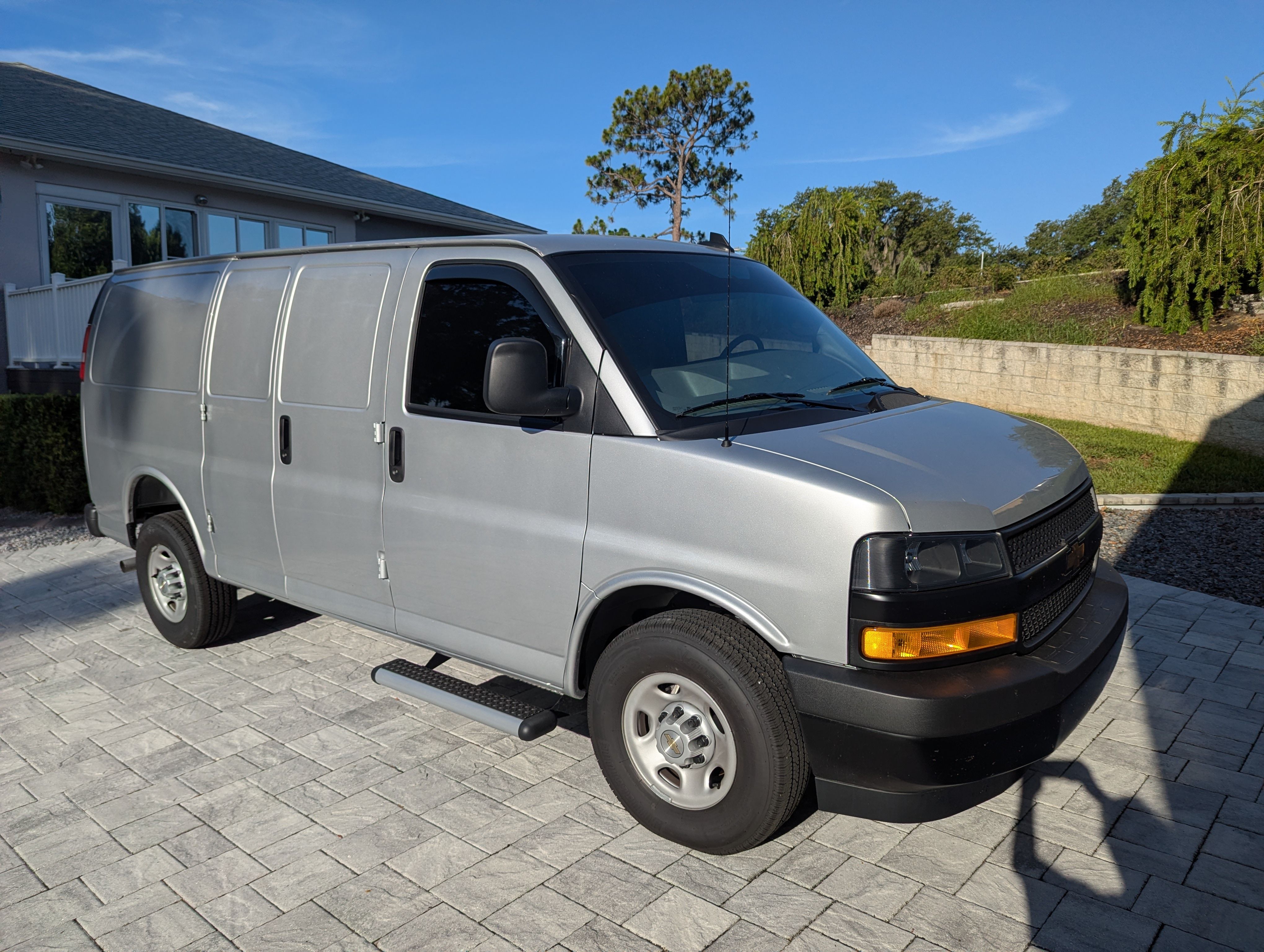 Used 2025 Chevrolet Express 2500 w/ Driver Convenience Package RWD image 1