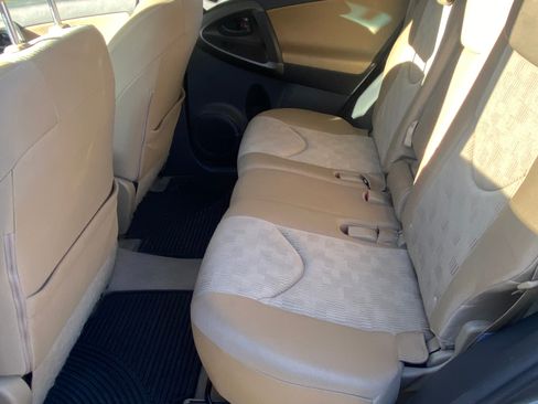 Used 2009 Toyota RAV4 2WD image 11