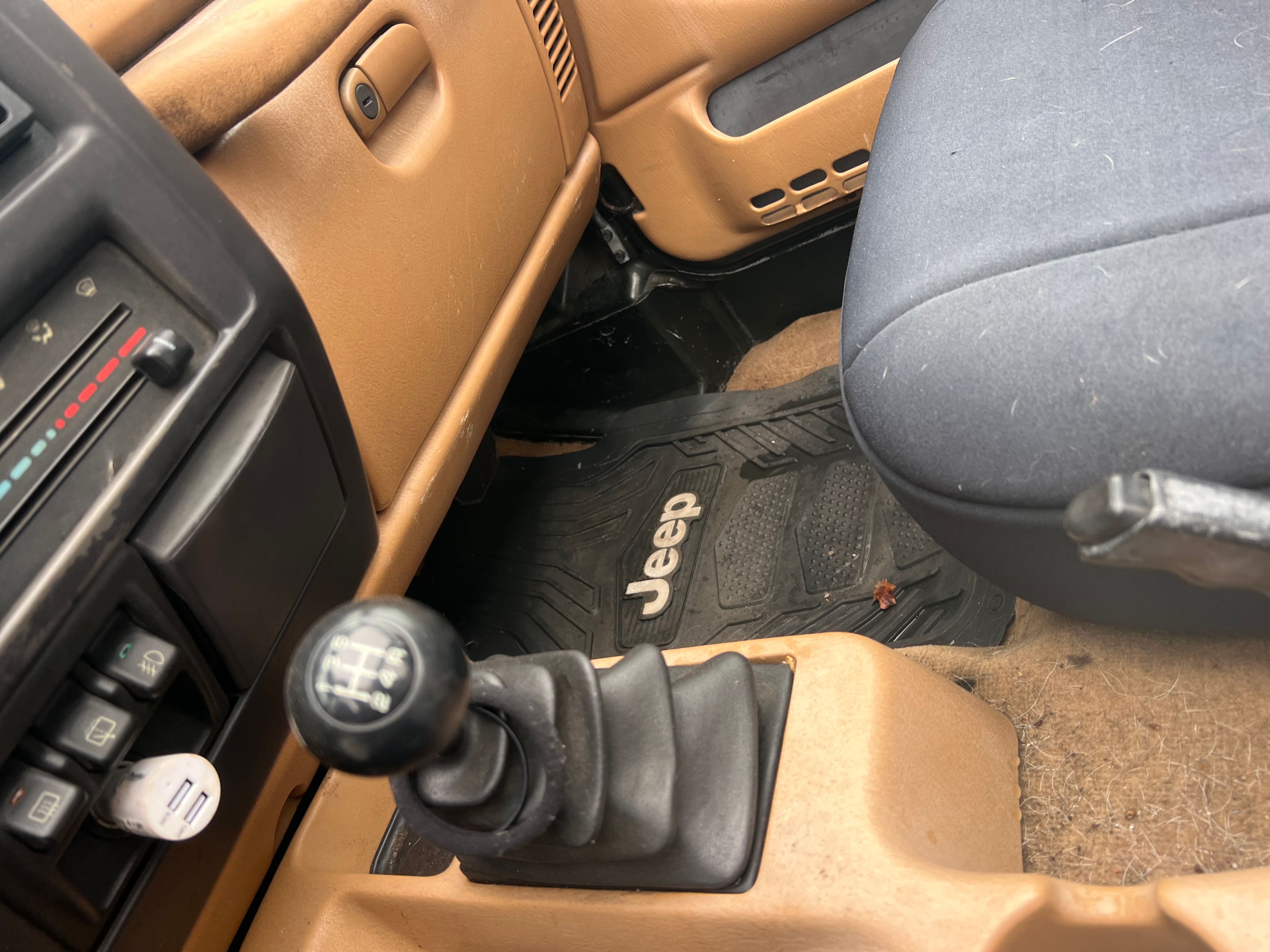 Used 1998 Jeep Wrangler Sahara AWD/4WD image 19