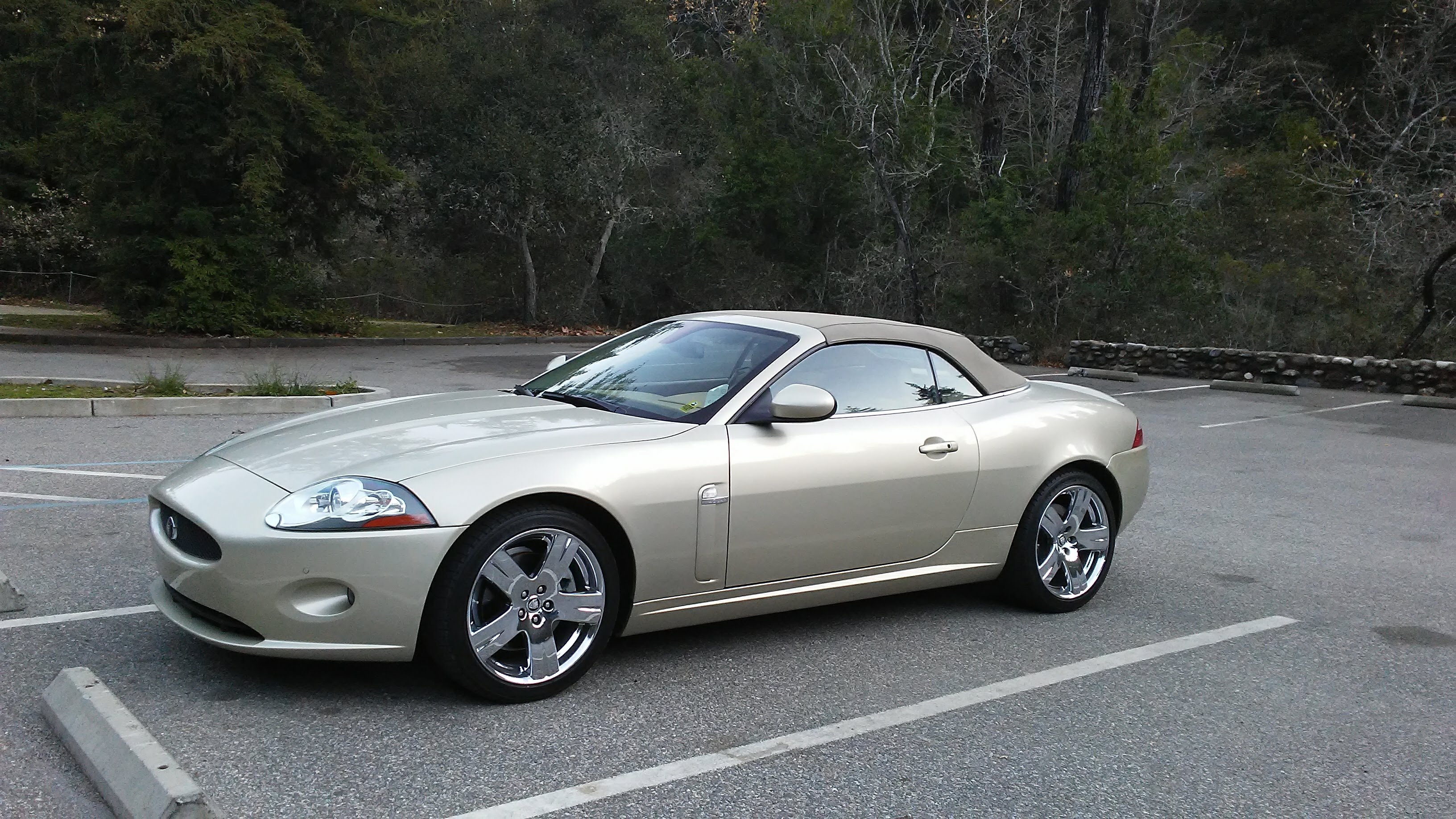 Used 2008 Jaguar XK Convertible RWD image 2