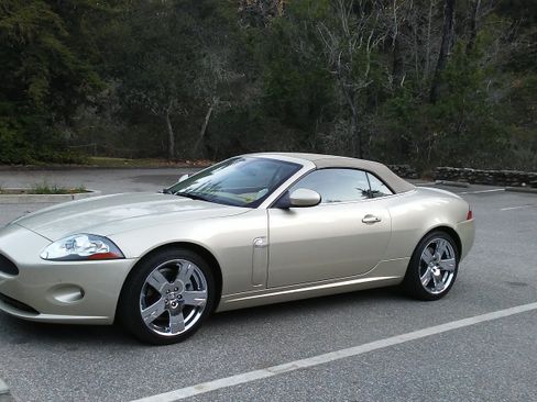 Used 2008 Jaguar XK Convertible RWD image 2