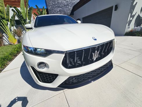 Used 2022 Maserati Levante Modena image 5