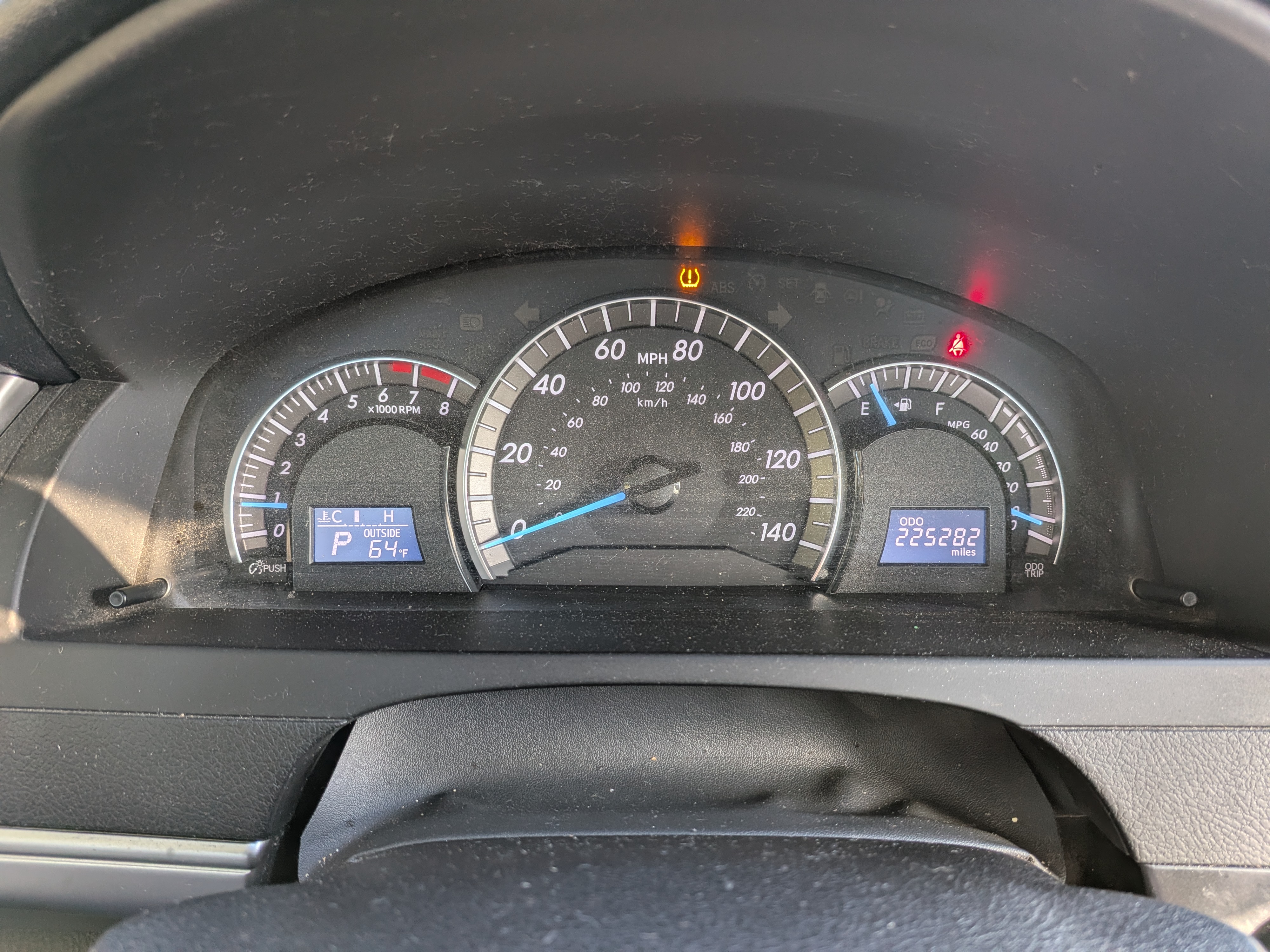 Used 2012 Toyota Camry SE FWD image 12