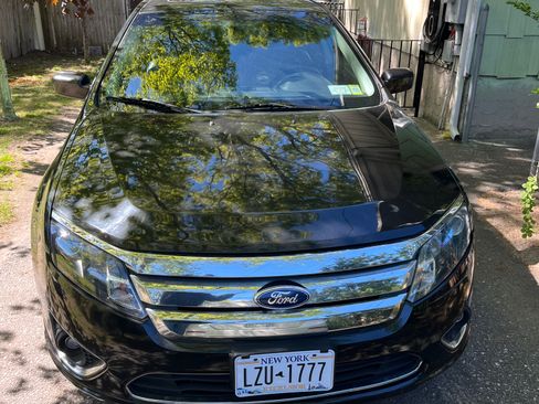 Used 2010 Ford Fusion Hybrid FWD image 6