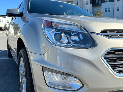 Used 2016 Chevrolet Equinox LT w/ Convenience Package image 6