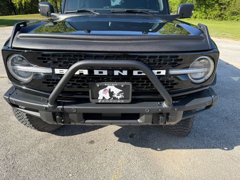 Used 2024 Ford Bronco Wildtrak image 14