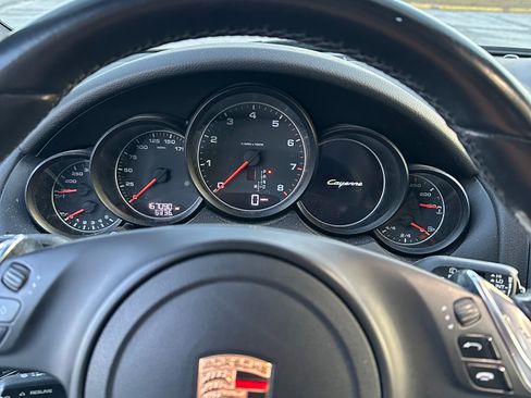 Used 2012 Porsche Cayenne image 12