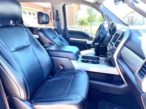Used 2019 Ford F250 Lariat w/ Lariat Ultimate Package AWD/4WD image 14