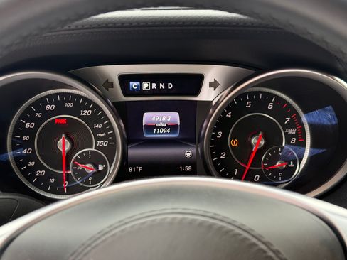 Used 2017 Mercedes-Benz SL 550 image 16