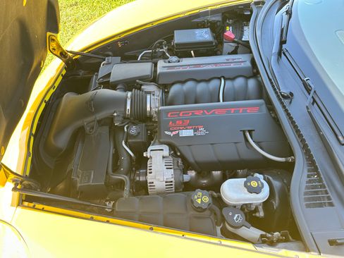 Used 2013 Chevrolet Corvette Coupe w/ 3LT Preferred Equipment Group image 18