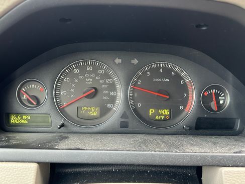 Used 2005 Volvo XC90 2.5T image 14