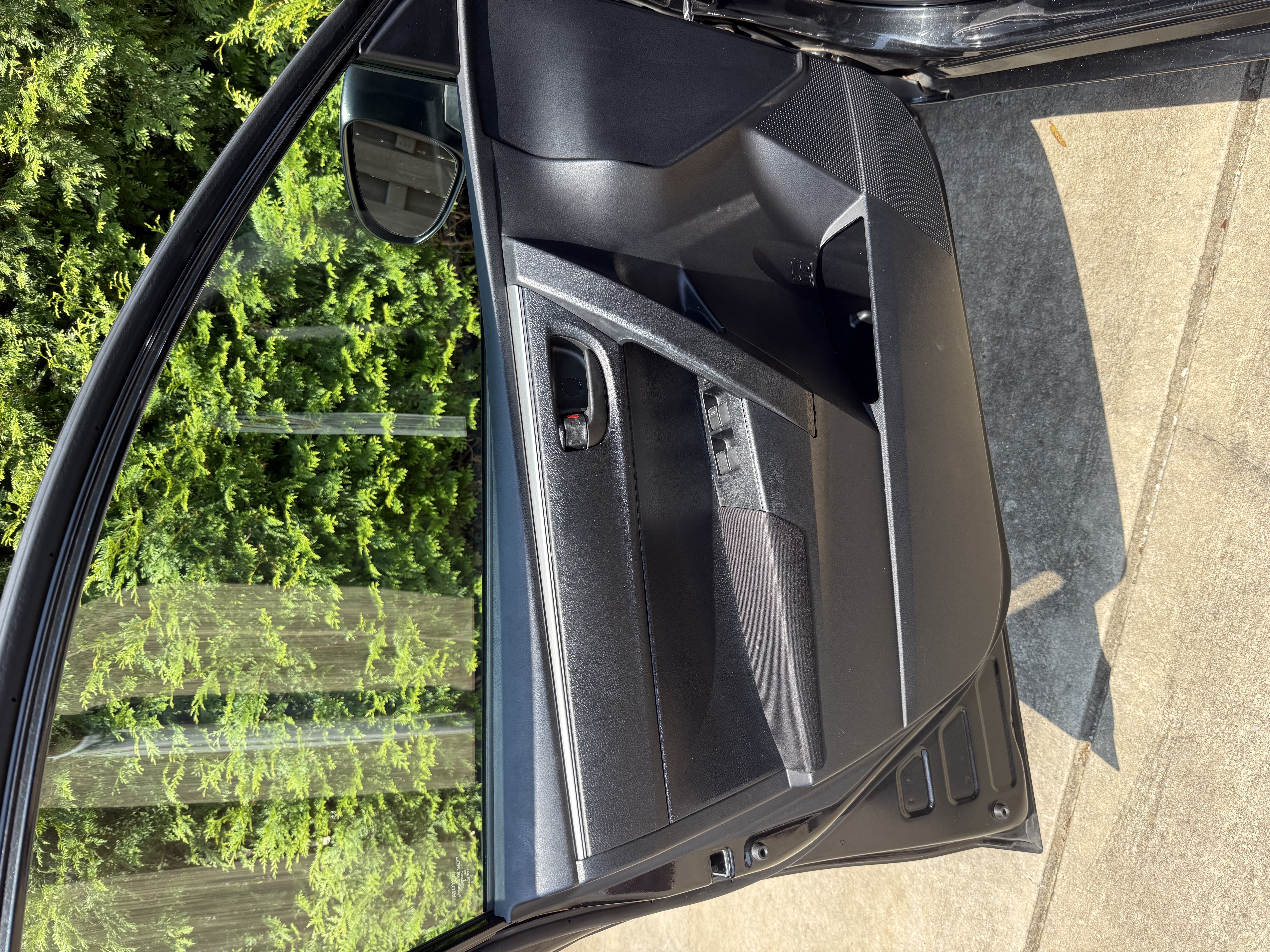 Used 2014 Toyota Corolla L FWD image 9