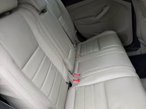 Used 2016 Ford Escape SE w/ SE Leather Comfort Package AWD/4WD image 16