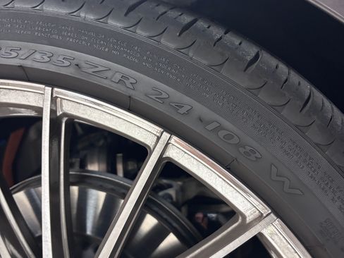 Used 2023 Land Rover Range Rover First Edition image 5