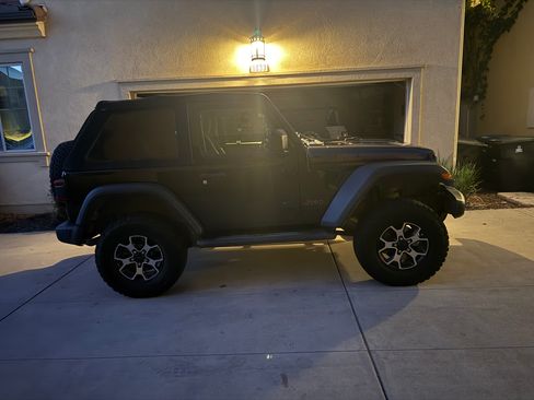 Used 2020 Jeep Wrangler Rubicon w/ LED Lighting Group image 9