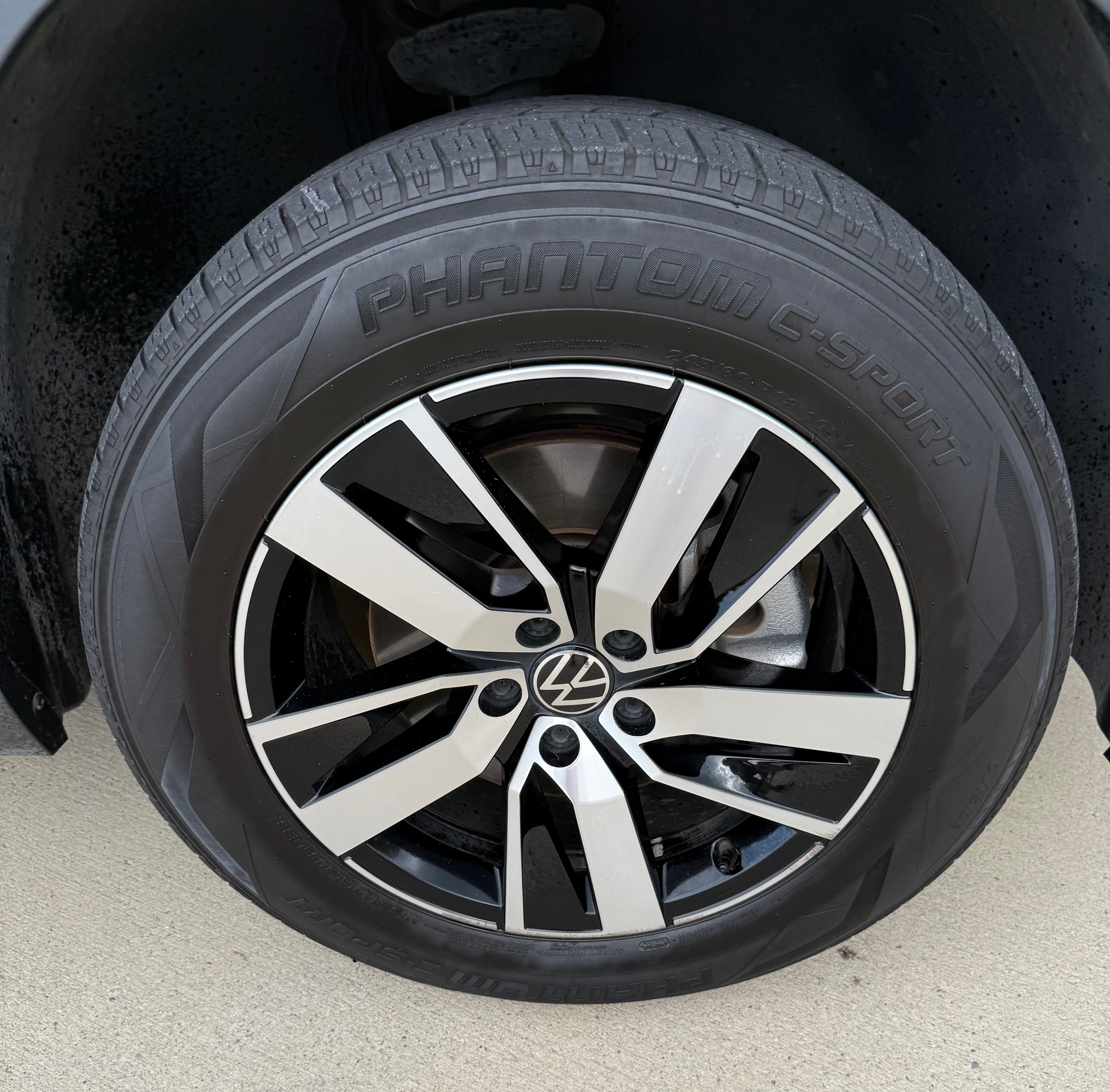 Used 2022 Volkswagen Atlas SE FWD image 25
