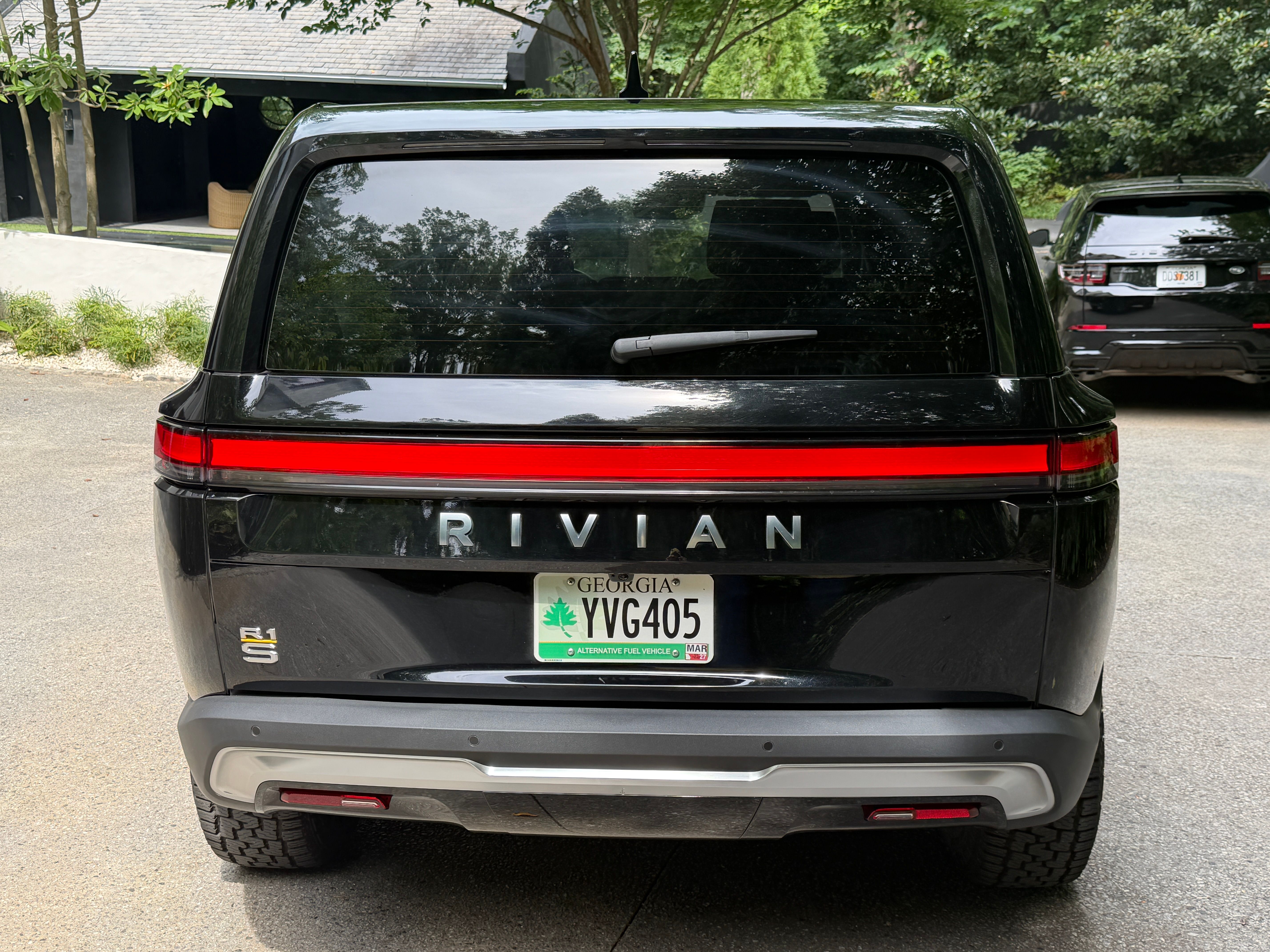 Used 2024 Rivian R1S Adventure AWD/4WD image 6