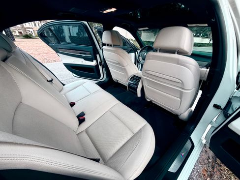Used 2015 BMW 740Li image 13