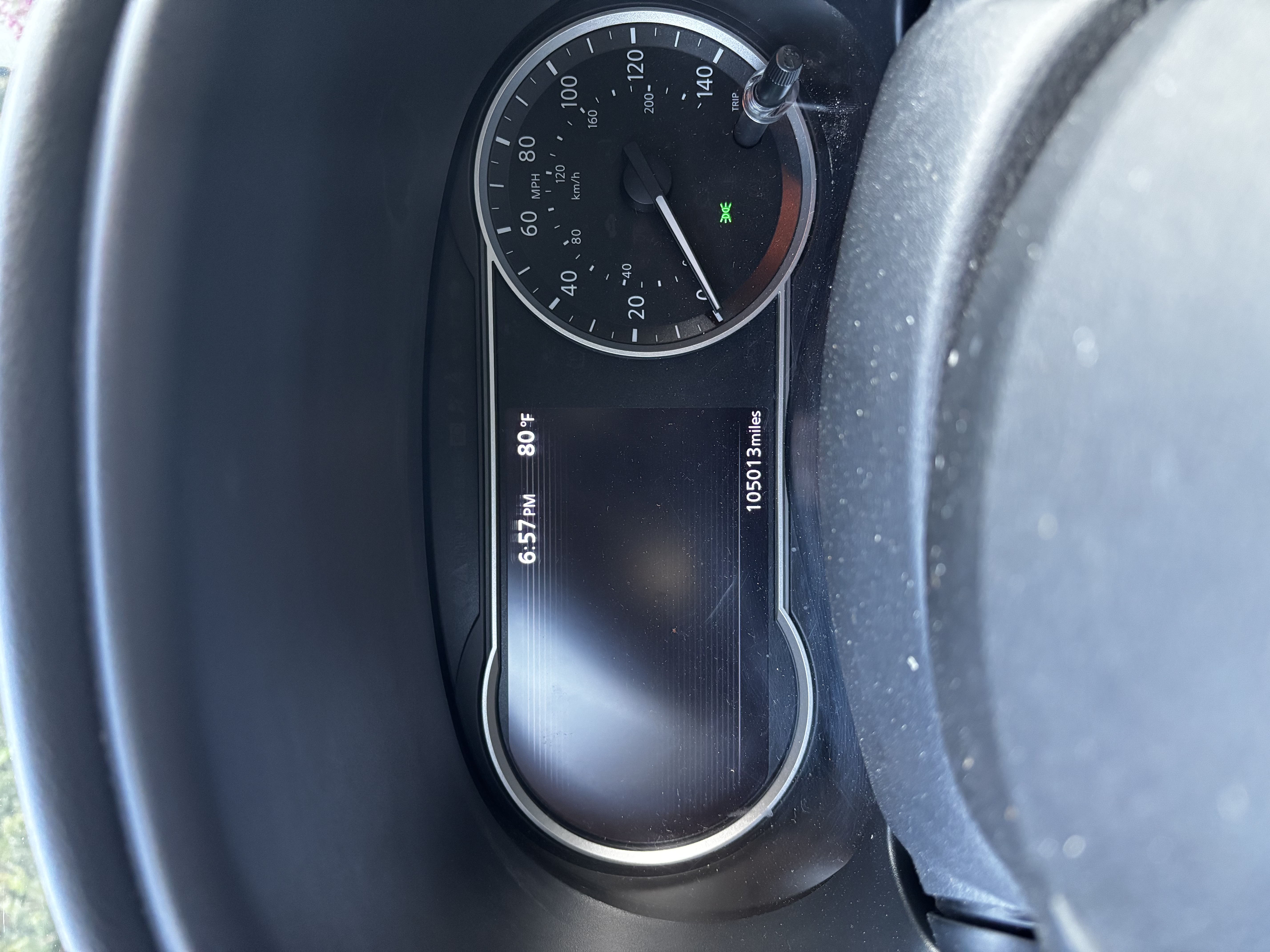 Used 2018 Nissan Kicks SR FWD image 10