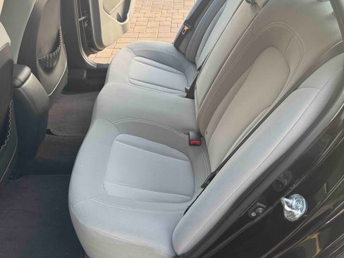 Used 2011 Kia Optima LX w/ Convenience Pkg image 15