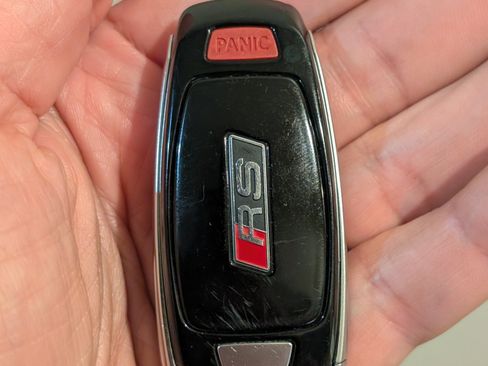 Used 2023 Audi RS e-tron GT w/ Carbon Performance Package image 15