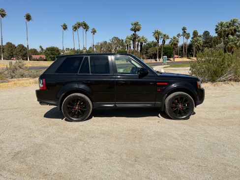 Used 2013 Land Rover Range Rover Sport Supercharged AWD/4WD image 2