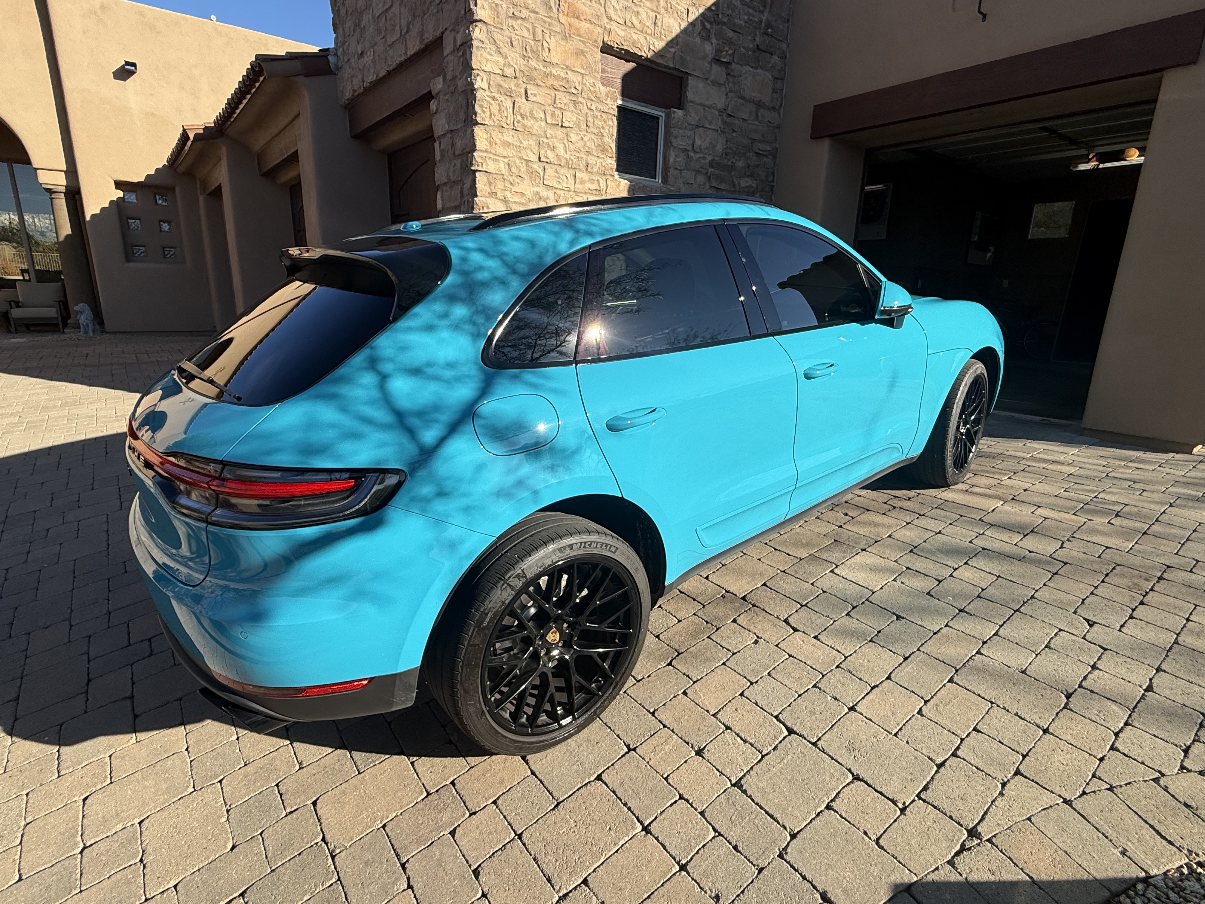 Used 2021 Porsche Macan S AWD/4WD image 2