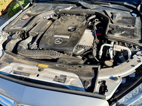 Used 2015 Mercedes-Benz C 300 4MATIC Sedan image 24