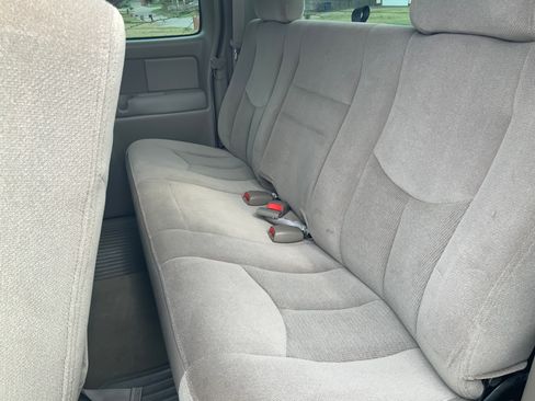 Used 2004 GMC Sierra 1500 SLE w/ Light Duty Power Package image 8