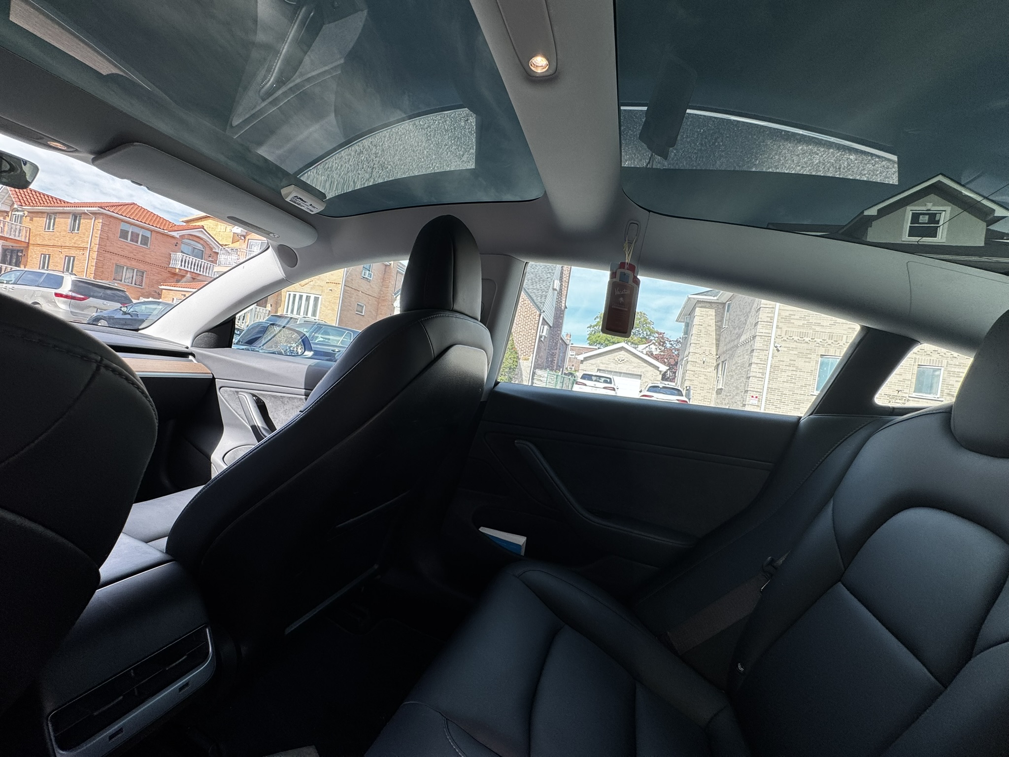 Used 2018 Tesla Model 3 Long Range RWD image 12