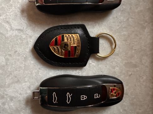 Used 2025 Porsche 718 Cayman GT4 image 16