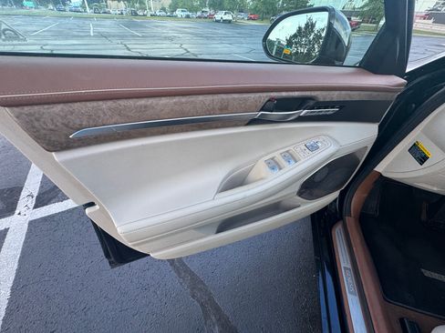Used 2022 Genesis G90 5.0 Ultimate RWD image 26