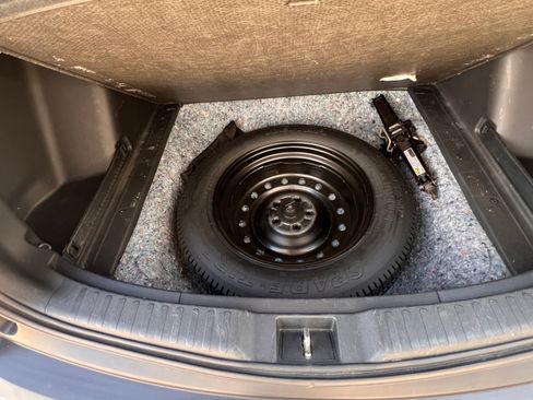 Used 2018 Honda CR-V EX-L image 10