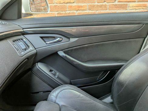 Used 2009 Cadillac CTS V image 19