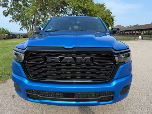 Used 2025 RAM 1500 Big Horn AWD/4WD image 4