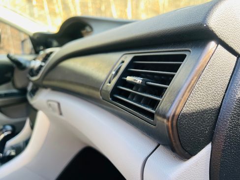 Used 2014 Honda Accord EX-L image 13