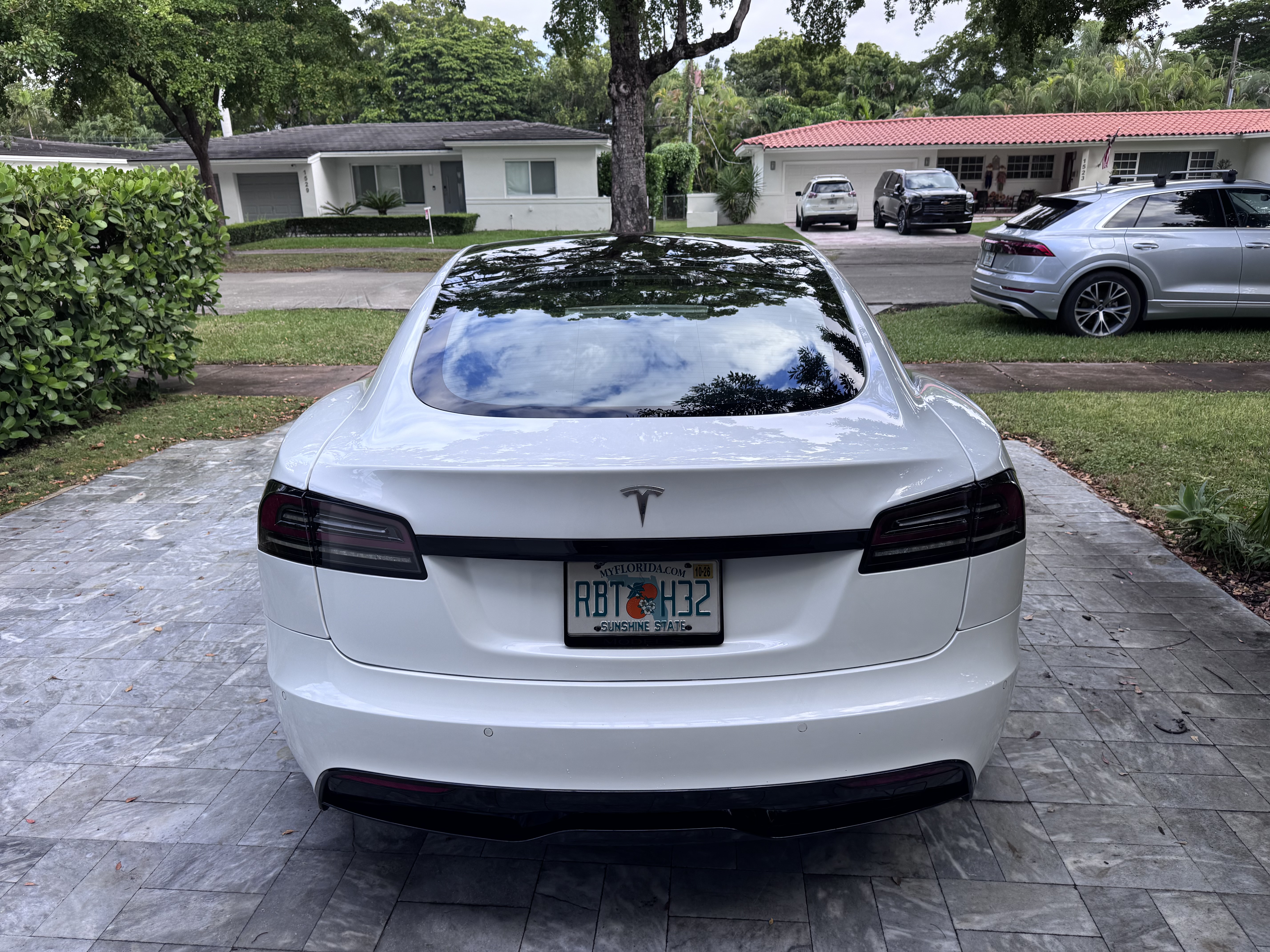 Used 2023 Tesla Model S Standard Range AWD/4WD image 5