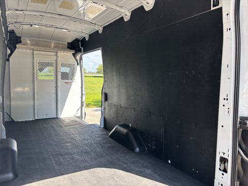 Used 2023 Ford Transit 250 148 High Roof Extended w/ Load Area Protection Package RWD image 13