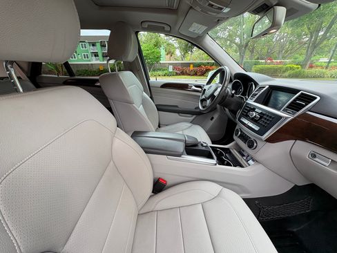 Used 2014 Mercedes-Benz ML 350 2WD image 11