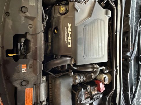 Used 2011 Ford Taurus SHO w/ 401A Rapid Spec Order Code image 19