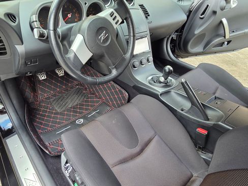 Used 2003 Nissan 350Z Enthusiast image 8