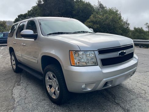 Used 2011 Chevrolet Tahoe LT AWD/4WD image 2