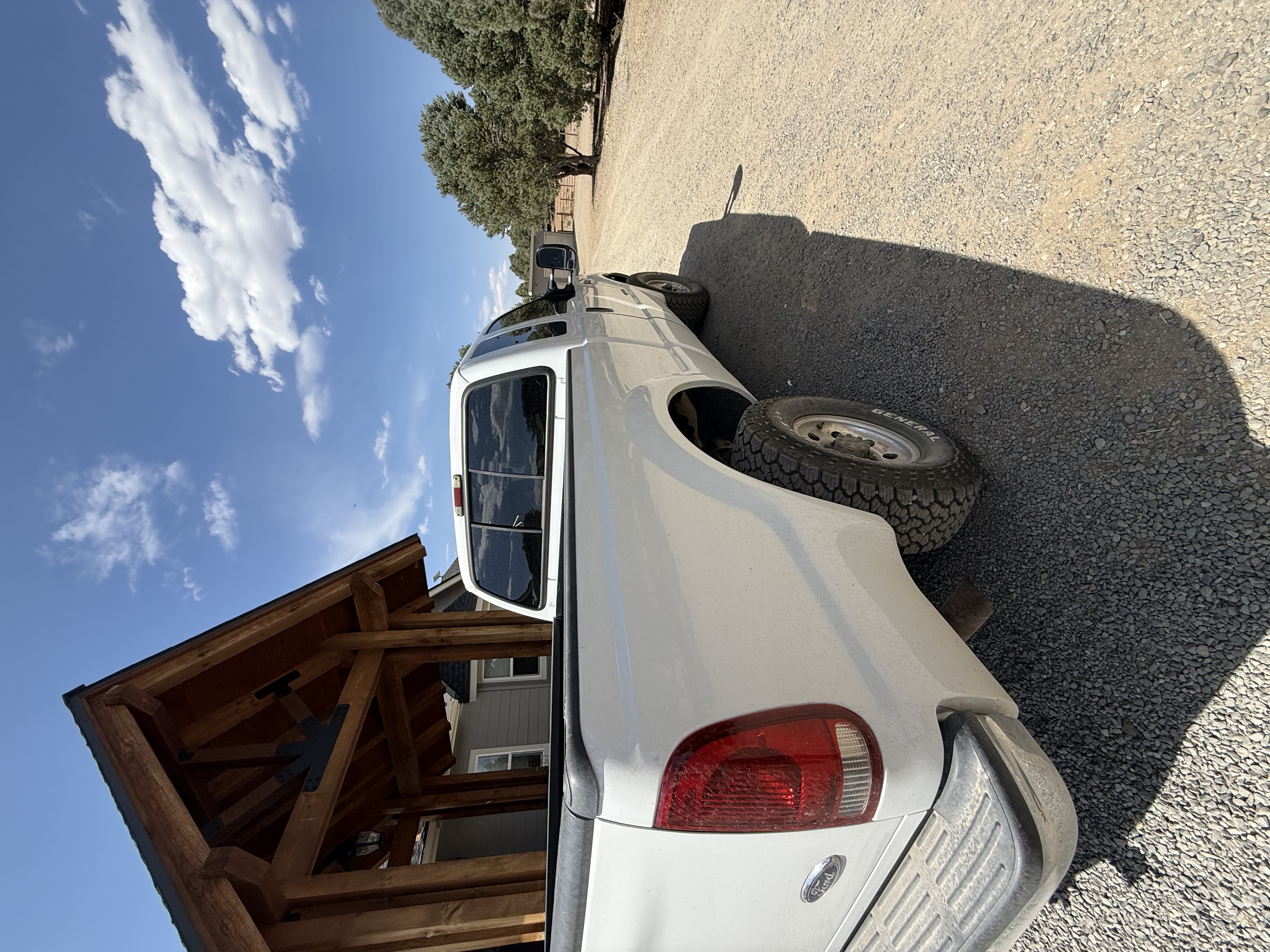 Used 2003 Ford F350 XLT AWD/4WD image 4