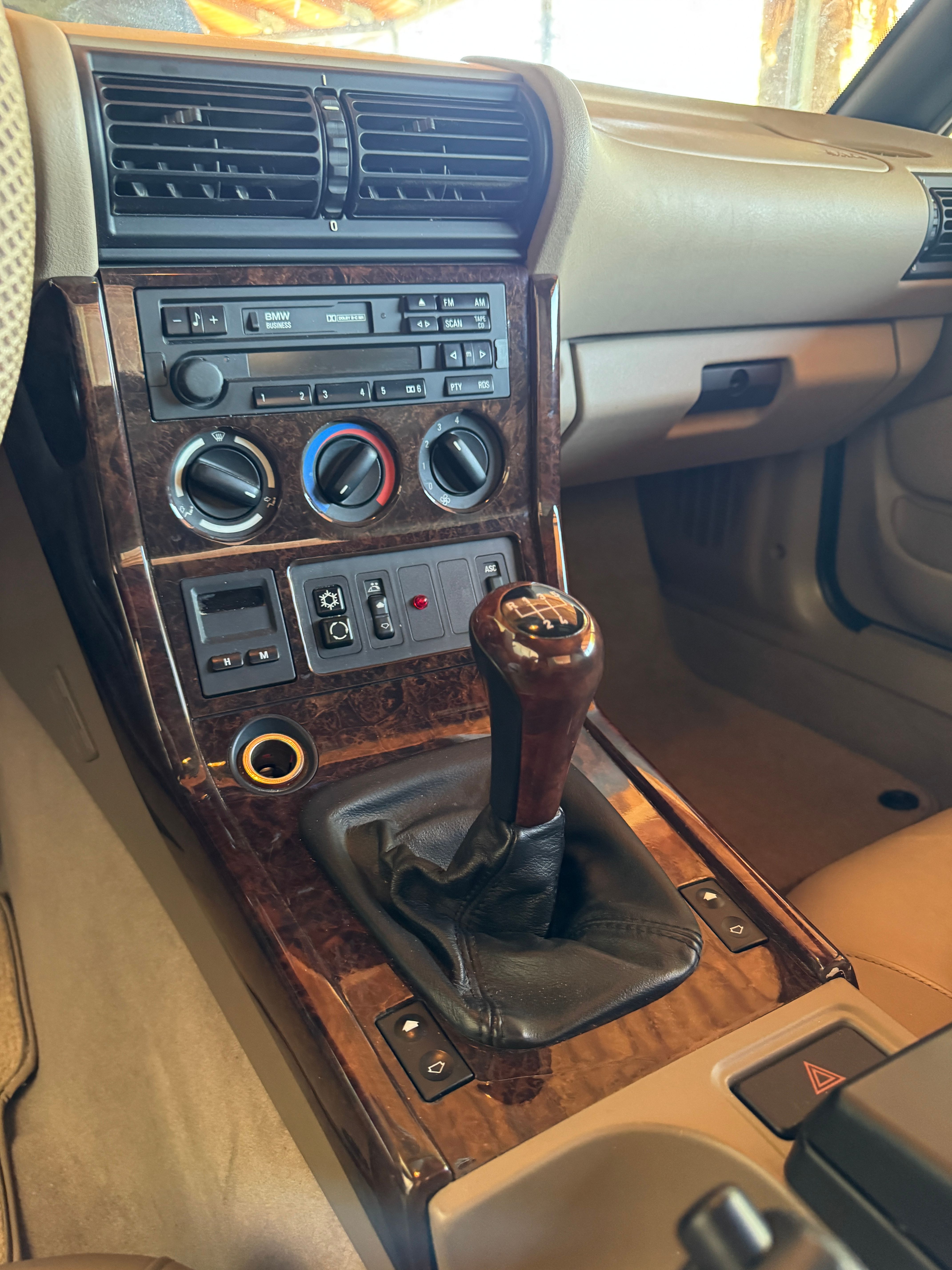 Used 1998 BMW Z3 2.8 RWD image 15