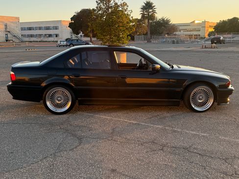 Used 2000 BMW 740i RWD image 10