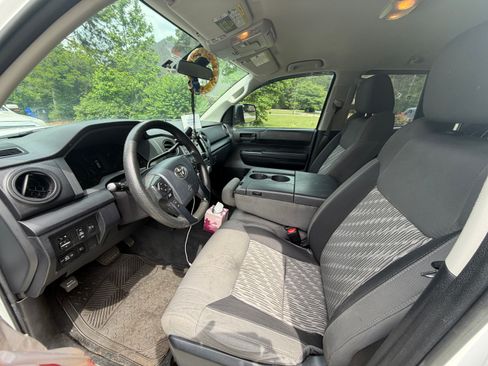 Used 2020 Toyota Tundra SR RWD image 8